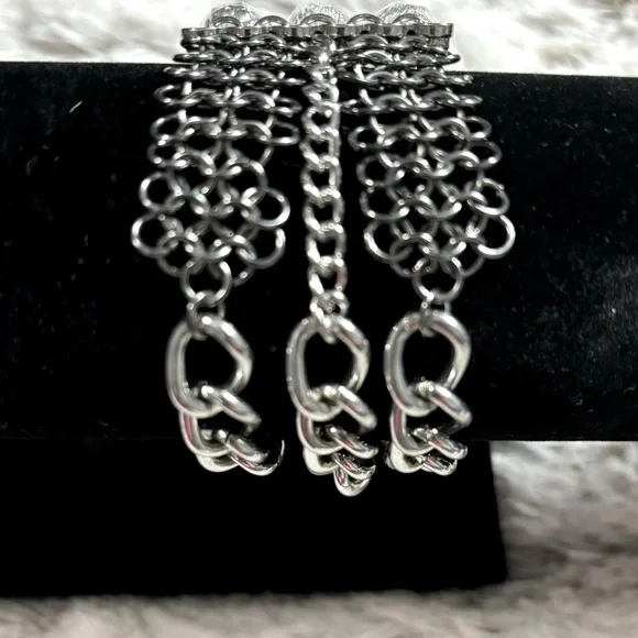 Stretchy Bracelet With Crystal Beads & Chains 7.25" Diam. Before Stretched New - Picture 4 of 6